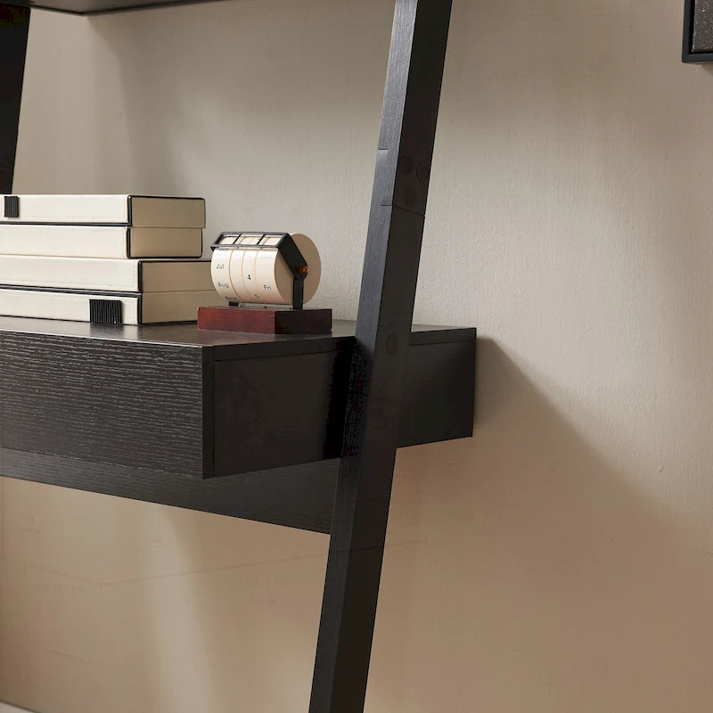 Bureau moderne avec bibliothèque et rangement fonctionnel