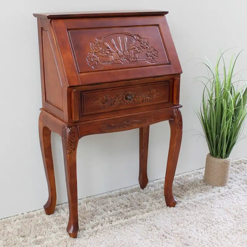 Secrétaire en bois sculpté