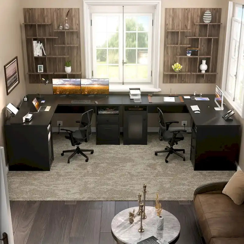 Bureau d'angle moderne de style ferme avec classeur et tiroirs, bureau de direction avec station de charge