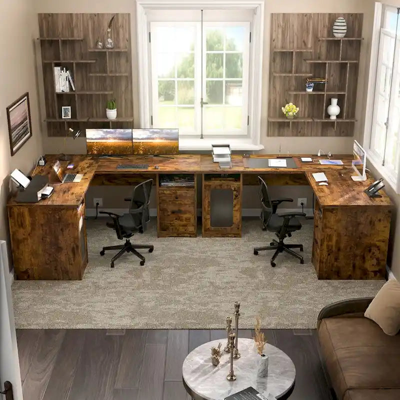 Bureau d'angle moderne de style ferme avec classeur et tiroirs, bureau de direction avec station de charge